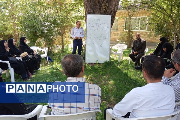 برگزاری دوره توانمند سازی مربیان پیشتاز در منطقه پردیس 