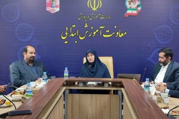 بررسی راهکارهای اجرایی آموزش هوش مصنوعی در دوره ابتدایی