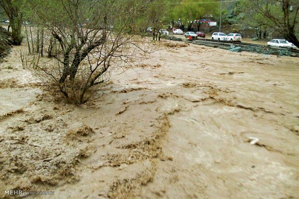 هشدار سیلاب در ارتفاعات شمال تهران/مسافران از رود دره‌ها فاصله بگیرند

