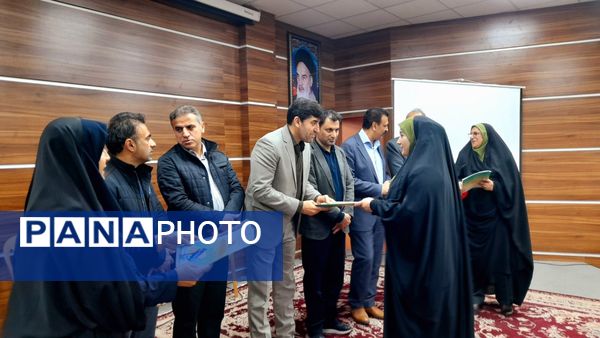 آیین گرامیداشت هفته پژوهش در شهرستان قائمشهر 