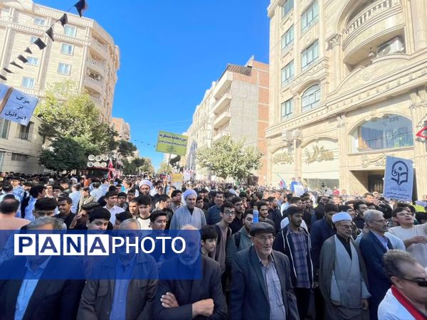 ۱۳ آبان؛ تجلی اراده دانش‌آموزان دیروز در تسخیر لانه جاسوسی و نقشه دانش‌آموزان امروز برای تمدن سازی