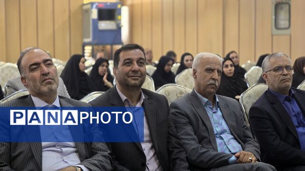  مراسم کلنگ‌زنی همزمان دو پروژه آموزشی در ناحیه چهار اصفهان