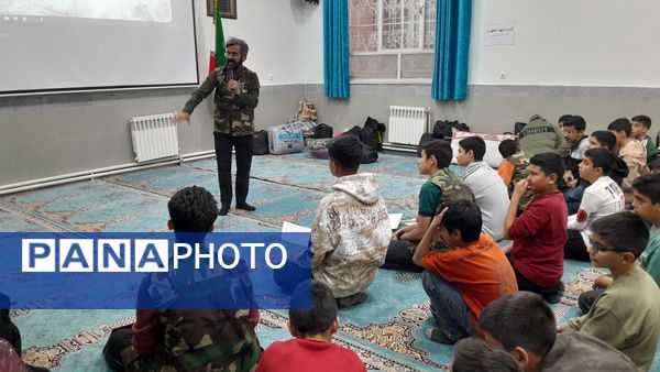 برپایی اردوی شبانه مقاومت در دبیرستان شهید بهشتی