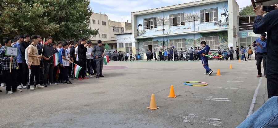 برگزاری المپیاد ورزشی دبیرستان شهیدرجایی یک شهرستان بجنورد 