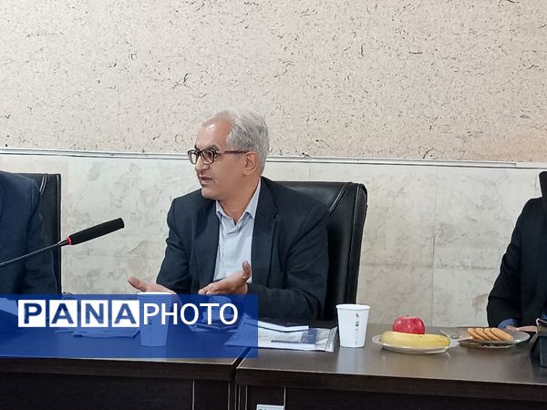 جلسه توجیهی جذب، ثبت و سازماندهی اعضاء تشکیلات سازمان دانش‌آموزی