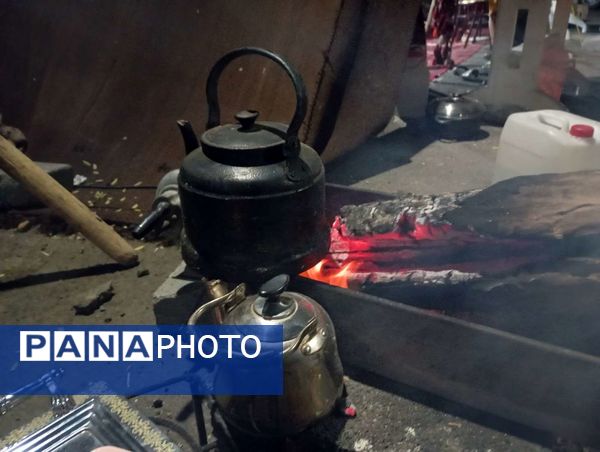  برپایی سیاه چادر بومی محلی در فاروج