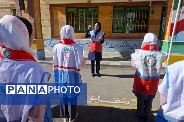 مانور زلزله و ایمنی در مدارس فیروزکوه