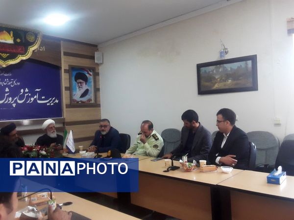 مراسم تودیع و معارفه مدیریت اداره آموزش و پرورش شهرستان شازند