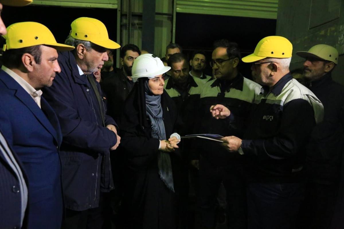 بازدید وزیر راه و شهرسازی از خطوط تولید واگن سازی در زنجان
