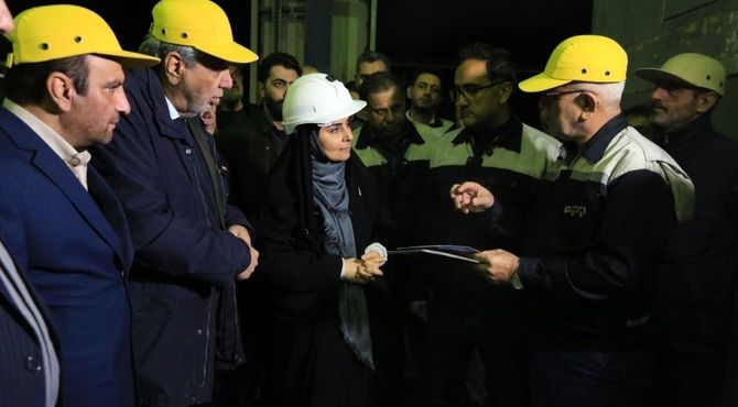 بازدید وزیر راه و شهرسازی از خطوط تولید واگن سازی در زنجان