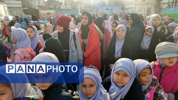 اردوی تفریحی سینما دانش‌آموزان دبستان شاهد حاج تقی آقابزرگ ناحیه یک مشهد