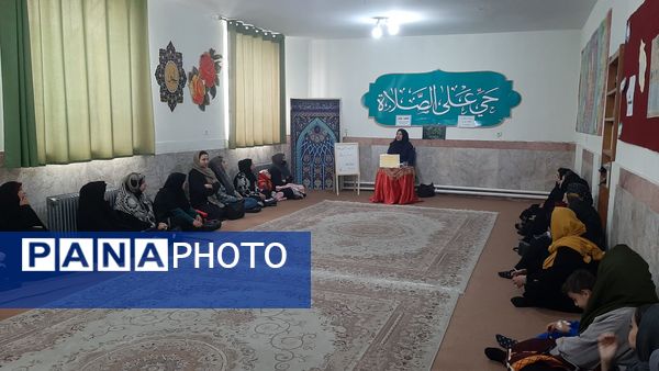 سلسله کارگاه های آموزش خانواده در دبستان نیایش