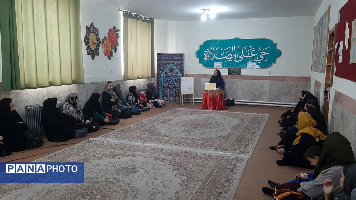 سلسله کارگاه های آموزش خانواده در دبستان نیایش