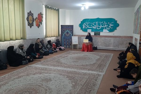 سلسله کارگاه های آموزش خانواده در دبستان نیایش