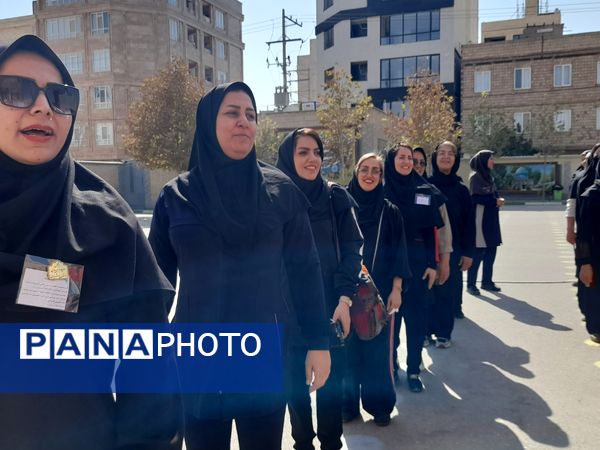 مسابقات خانوادگی در مدرسه پورشهریاری