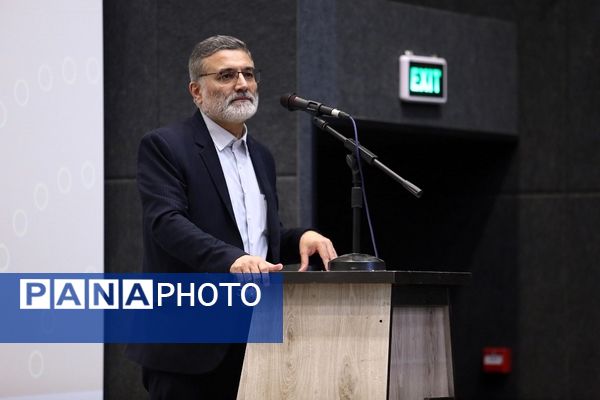 مراسم جشن تجلیل از برگزیدگان سینمای مهر ایران در قم