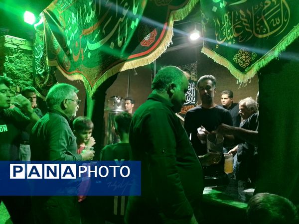 برپایی موکب به همت خادمان مردمی در خلیل آباد