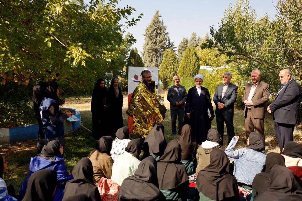 بازدید نماینده مجلس خبرگان رهبری از اردوی تمشک در آذربایجان غربی