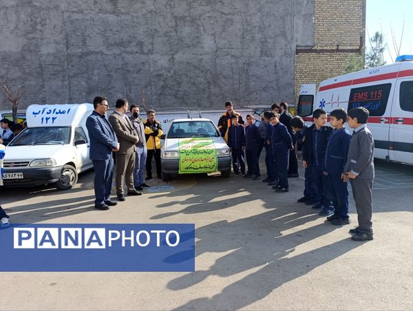 مانور سراسری زلزله در مدرسه دکتر توسلی 