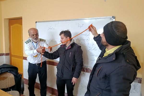 برگزاری کارگاه‌های مهارتی ویژه مربیان کاردان سازمان دانش‌آموزی قم