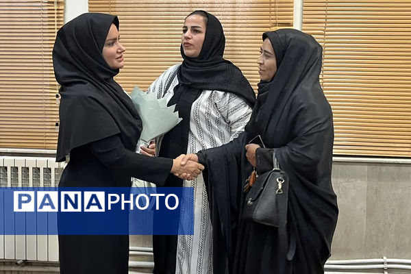 آیین رونمایی از کتاب «قلعه ایرج» در شهرستان پیشوا 