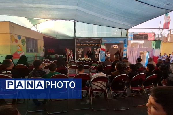 سوگواری معنوی در شیخ جنید(ره)؛ مدرسه غرق در عطر فاطمیه