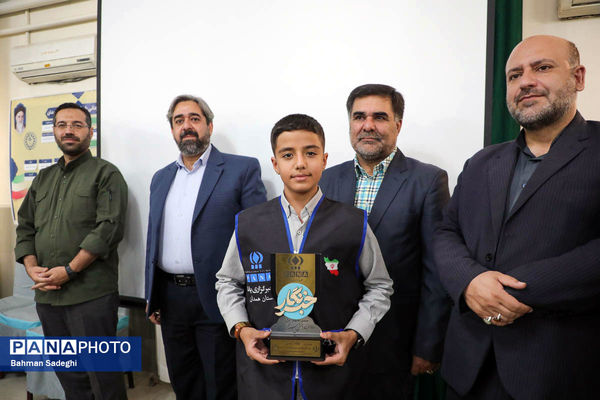 آیین تجلیل از خبرنگاران پانای استان همدان