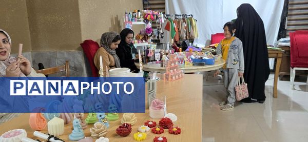 برپایی بازارچه نوروزی ارغوان در فاروج