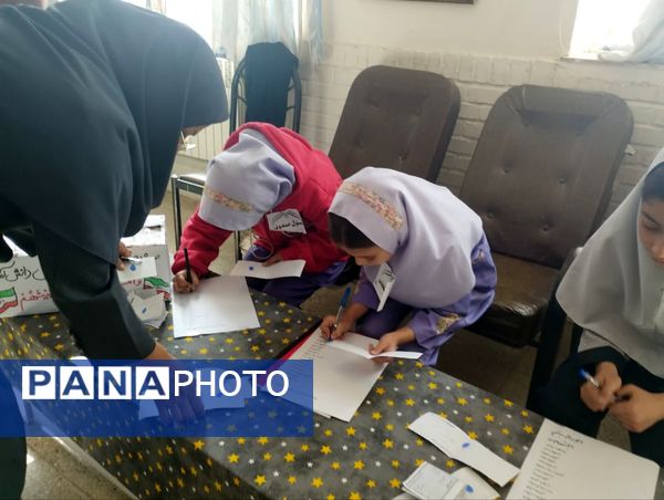 انتخابات شورای دانش آموزی در مدرسه تکتم خلیل آباد 