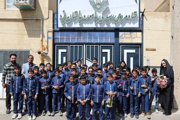 اهدا هدیه روز معلم به آزادی زندانیان غیر عمد