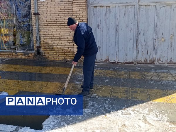 رقص دانه‌های برف بر بام‌های سفیددشت