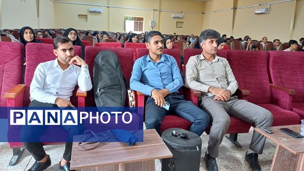 درخشش دانش‌آموزان نخبه قلعه‌گنج در جشن تقدیر کانون قلم‌چی