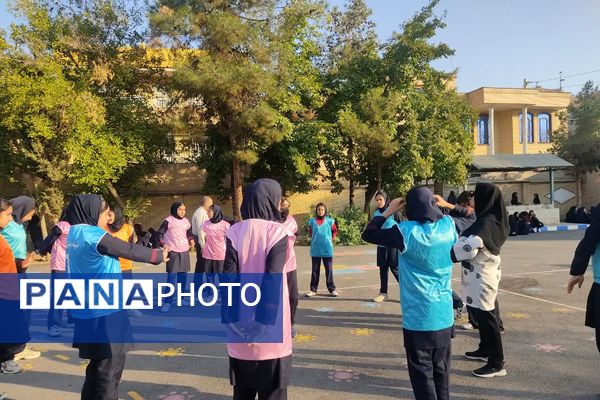 به‌مناسبت هفته بهداشت روان در دبیرستان فرشتگان ناحیه ۴شیراز 