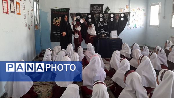 مراسم معنوی ایام فاطمیه در دبستان استقلال حاجی‌آباد