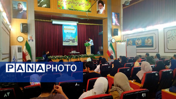 برگزاری شب شعر به زبان‌ها و گویش‌های بومی و محلی استان خراسان شمالی 