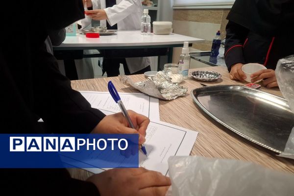 برگزاری مسابقات و درخشش نخبگان جوان در رقابت علمی دبیرستان هیات امنایی مقربی