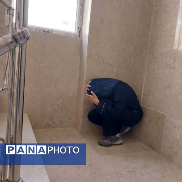 به صدا درآمدن آژیر مانور زلزله در کلاس‌های مجازی دبیرستان شهید همت