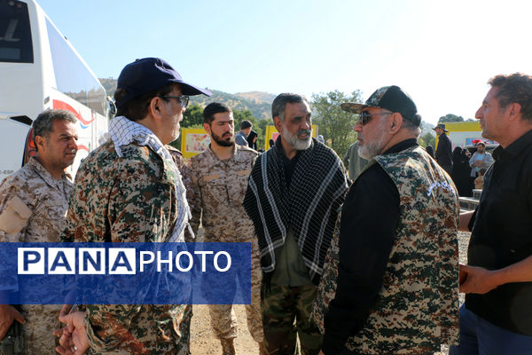 بازدید معلمان از یادمان محل شهادت سردار شهید «مهدی زین الدین»