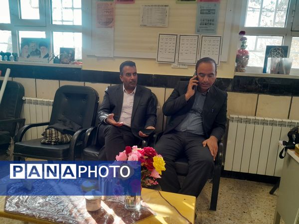 بازدید مسئولین اداره آموزش و پرورش از دبیرستان مادرمهربان خلیل آباد