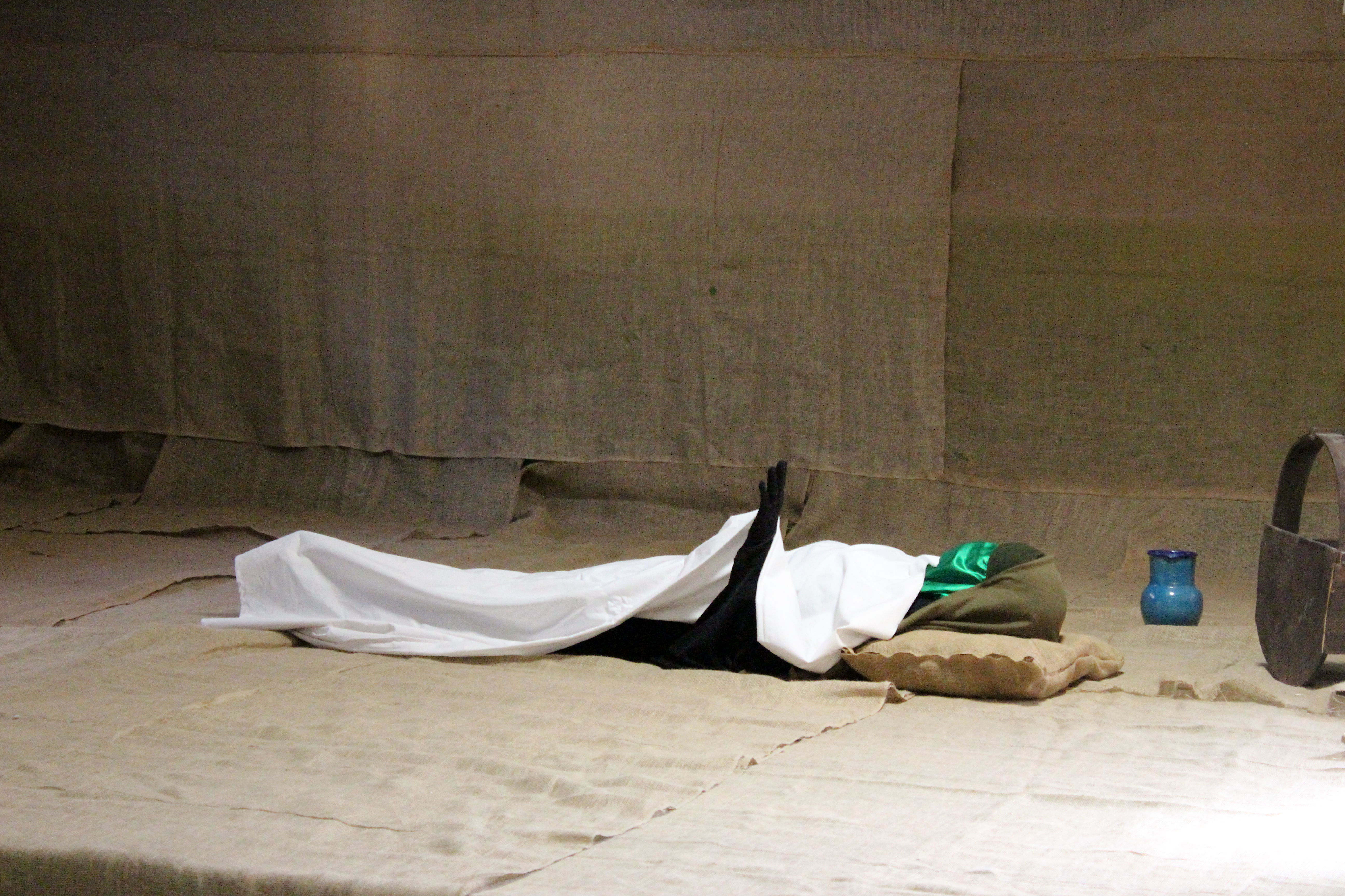 برگزاری تئاتر «یاس پژمرده» در دبیرستان سردار شهید قاسم سلیمانی