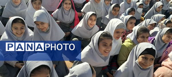 جشن شادی در دبستان نیایش