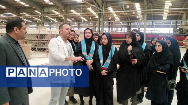 بازدید اعضای کانون دانشجویی دانشگاه آزاد کاشمر از کارخانه صنعتی بیسکوتو 