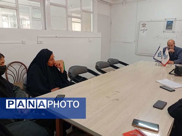 نخستین جلسه راهنمایان خبرنگاری شهرستان خلیل آباد