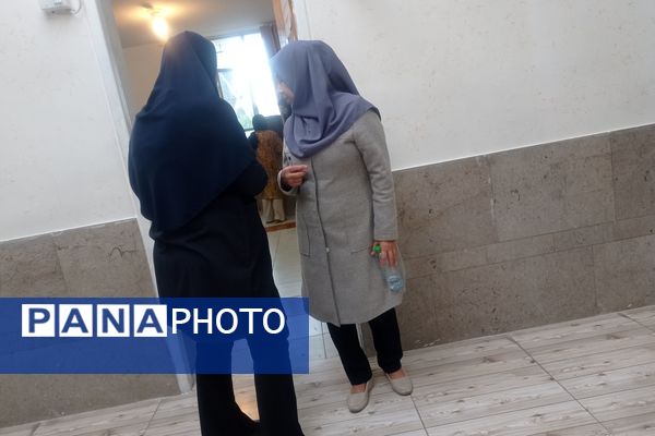 جلسه دیدار معلمان و اولیا در آموزشگاه پویش ناحیه ۳شیراز 