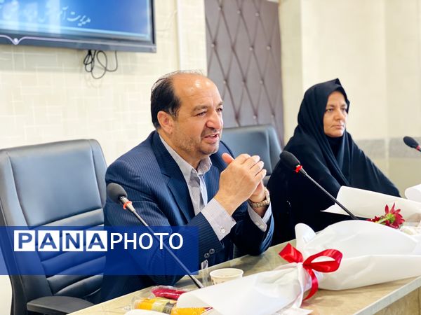جلسه هم‌اندیشی وتجلیل از خبرنگاران ویژه دختران خبرنگار پانا درسطح شهرستان