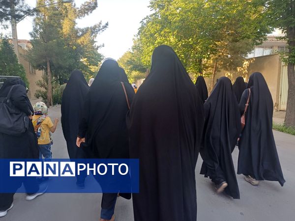 همایش پیاده‌روی خانوادگی به پاسداشت ایام الله دهه مبارک کرامت