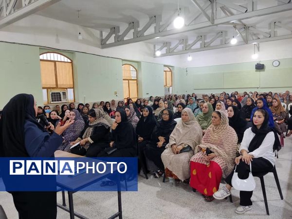 هفته پیوند اولیاء و مربیان هنرستان زهرای مرضیه(س) ناحیه یک بندرعباس