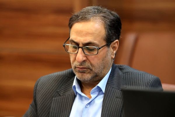 گفت‌وگو و حسن معاشرت پایه پیوندهای خانوادگی است