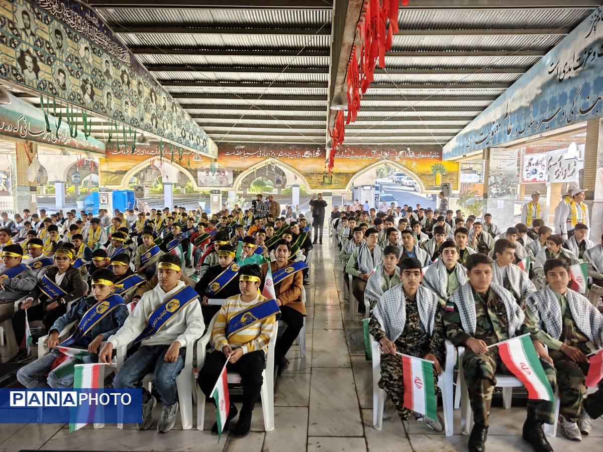 زنگ استکبار ستیزی در کرمانشاه به صدا در آمد