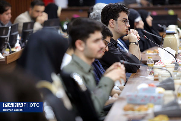 مراسم تقدیر از مدال آوران المپیادهای جهانی و رتبه های برتر کنکور شهر تهران